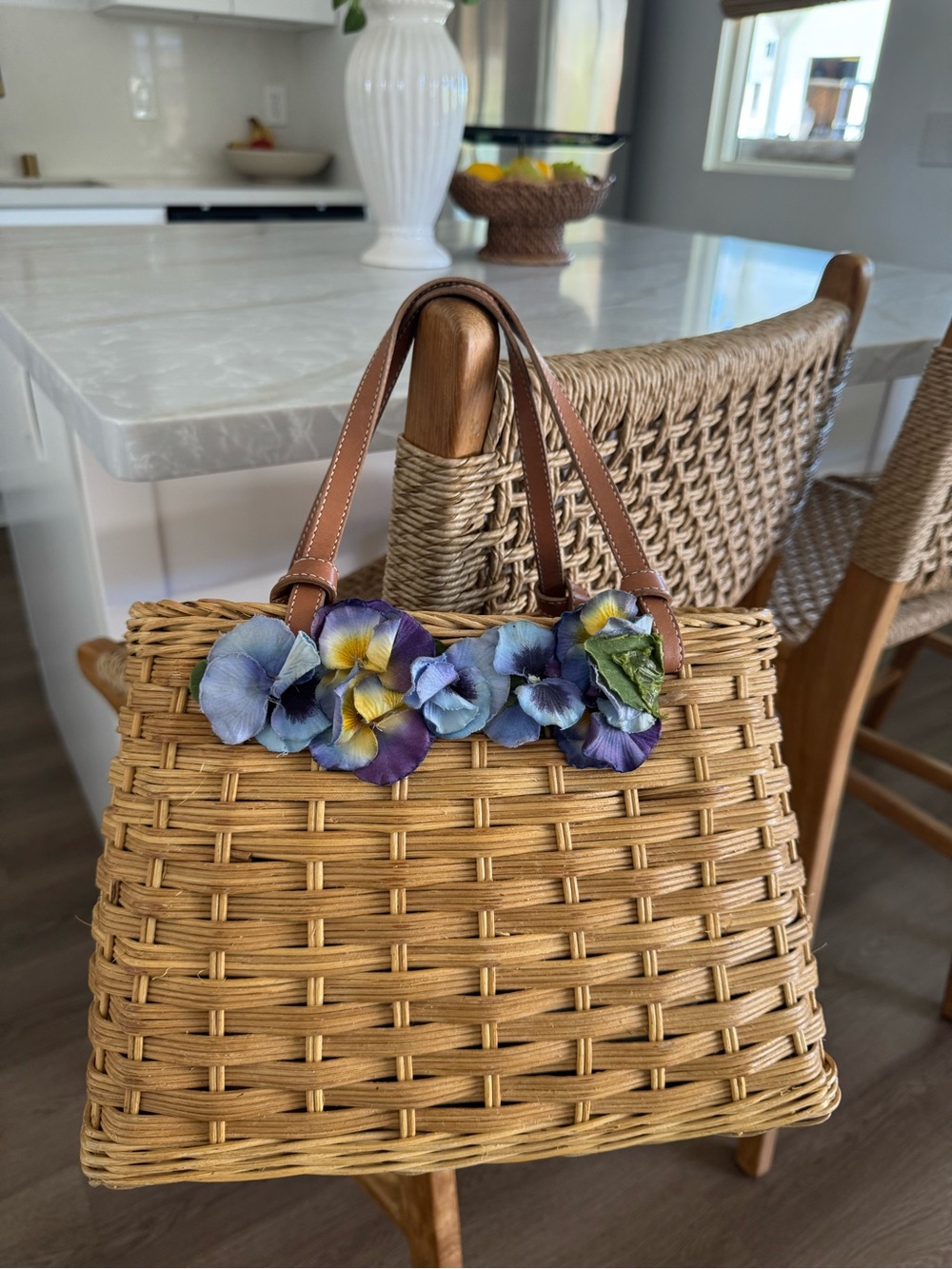 RARE Kate Spade New York Floral Wicker Woven Basket Bag Nuetral Tote Handbag - Picture 5 of 17